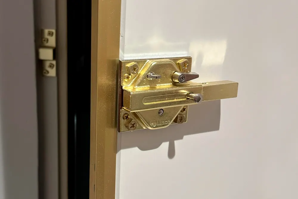 Reparación tras intentos de robo o vandalismo